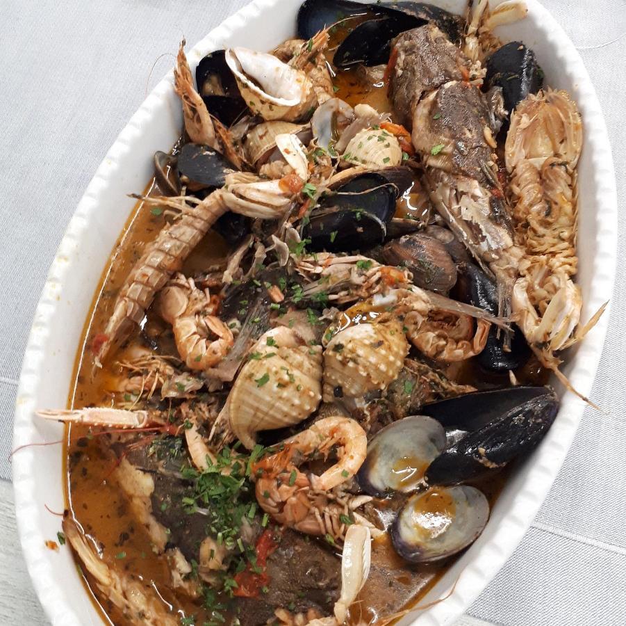 Brezza Marina & Ristorante Shoreline 3*