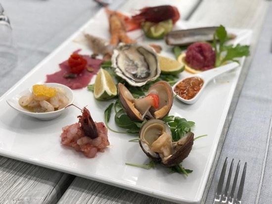 Bed and breakfast Brezza Marina & Ristorante Shoreline