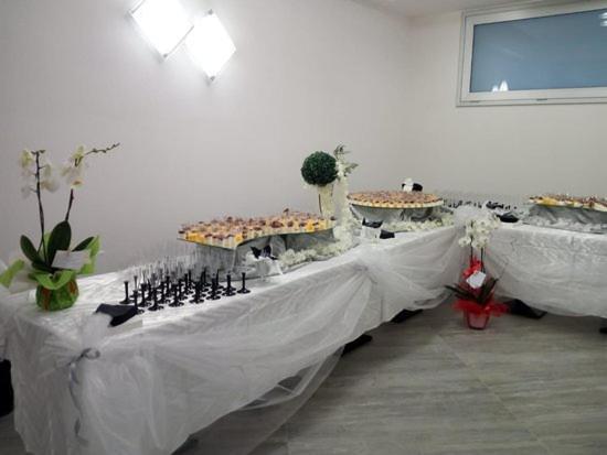 Bed and breakfast Brezza Marina & Ristorante Shoreline 3*