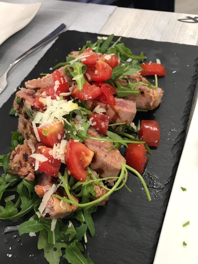 Brezza Marina & Ristorante Shoreline Bed and breakfast 3*