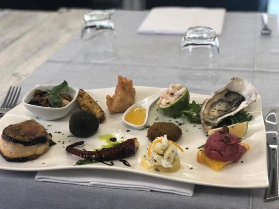 Brezza Marina & Ristorante Shoreline 3*